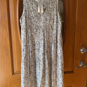 Old Navy Black and White Paisley Dress